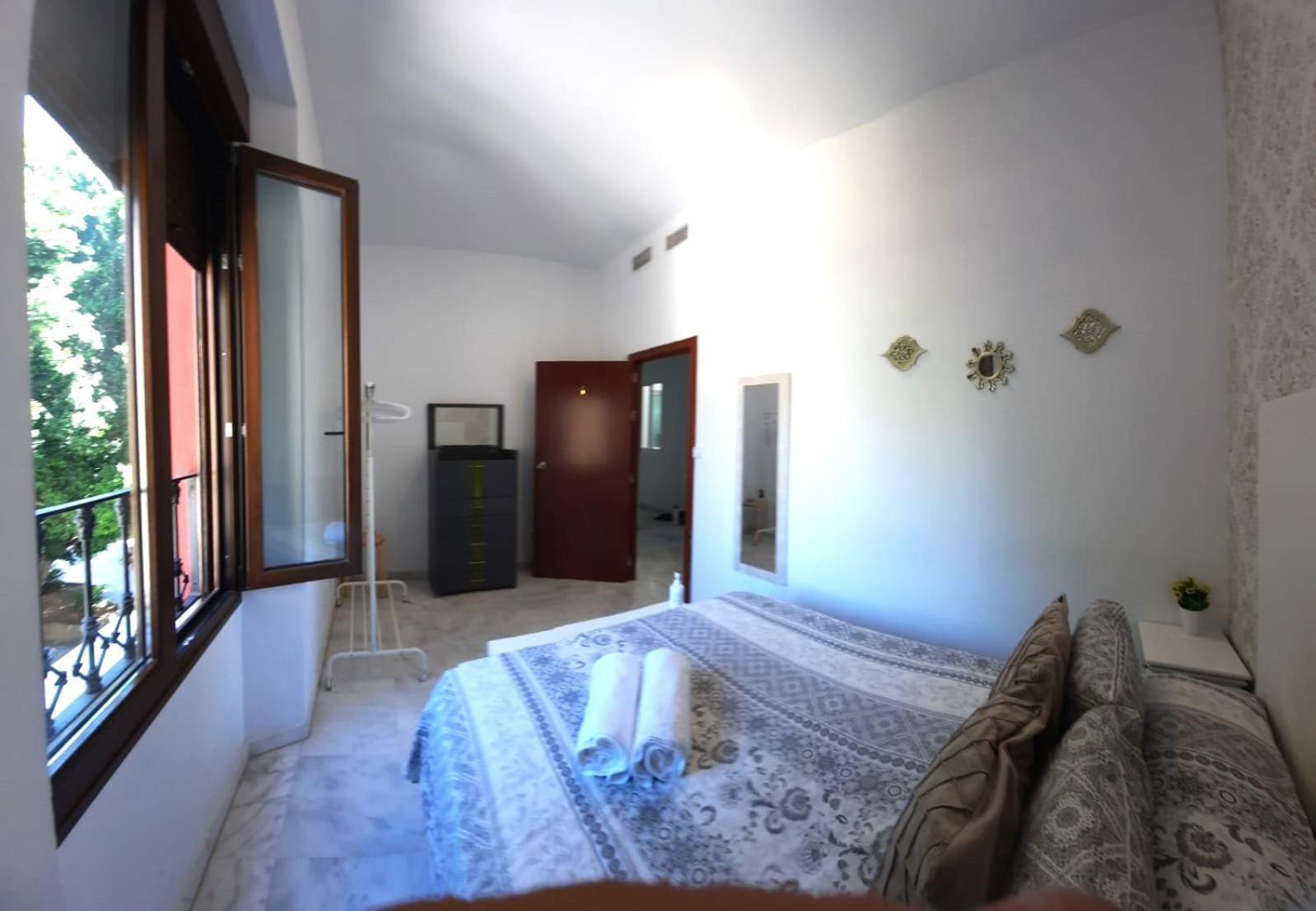 Budget And Lovely Rooms Las Setas — Photos 1